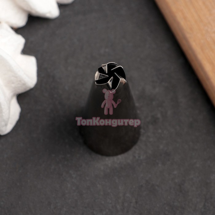 Насадка для кондитерского мешка d=2,2 см "Закрытая роза" 106